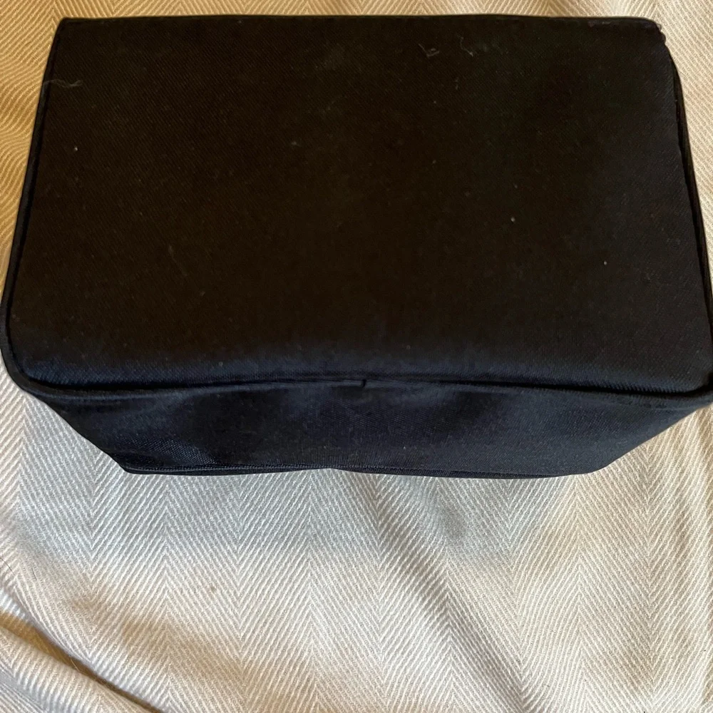 Samsonite Black Camera Case (no shoulder strap). Model #806